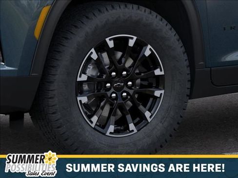 New 2026 Chevrolet Traverse Z71 w/ Driver Confidence Package AWD/4WD image 9