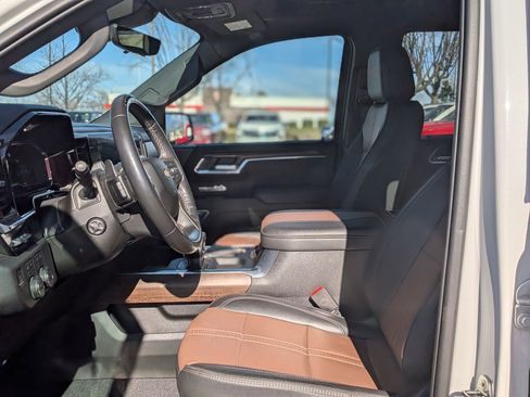 Certified 2023 Chevrolet Silverado 1500 High Country image 16