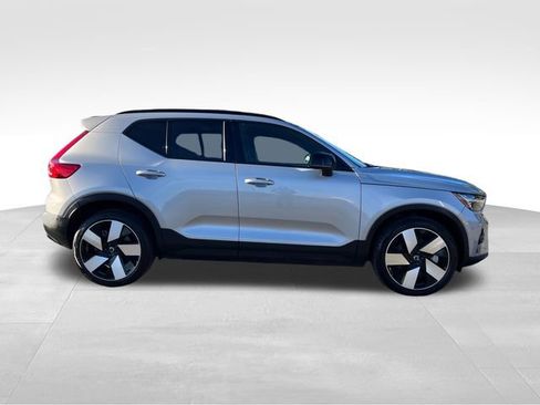 Used 2023 Volvo XC40 Recharge Ultimate image 10