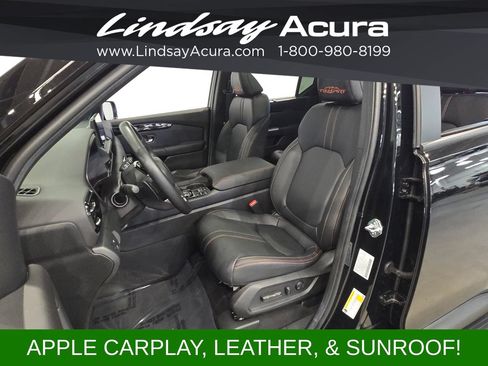 Used 2025 Honda Pilot TrailSport image 13
