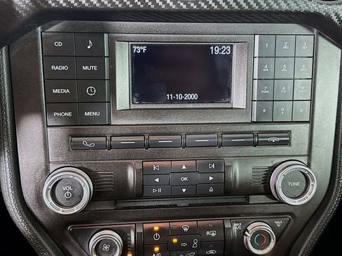 Used 2018 Ford Mustang Coupe image 17