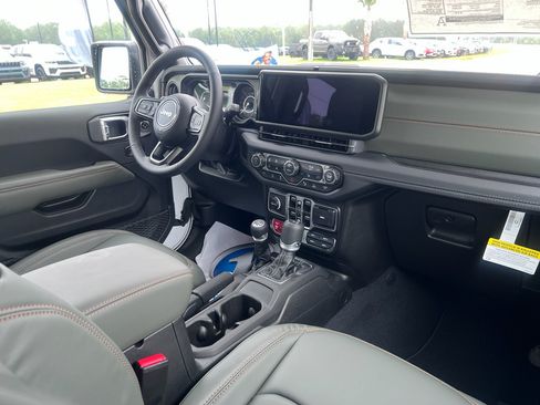 New 2026 Jeep Gladiator Mojave AWD/4WD image 12