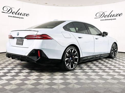 Used 2024 BMW i5 M60 w/ Premium Package image 6