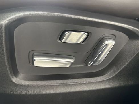 Used 2025 MAZDA CX-5 Signature image 17