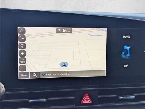 Used 2023 Hyundai Elantra SEL w/ Convenience Package image 14