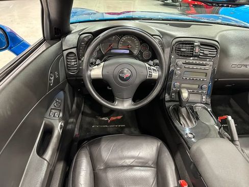 Used 2008 Chevrolet Corvette Convertible w/ Preferred Equipment Group RWD image 8