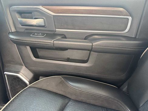 Used 2022 RAM 3500 Laramie image 27