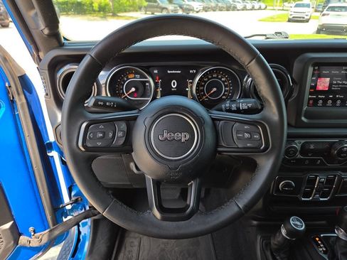 Used 2023 Jeep Wrangler Unlimited Sport AWD/4WD image 32