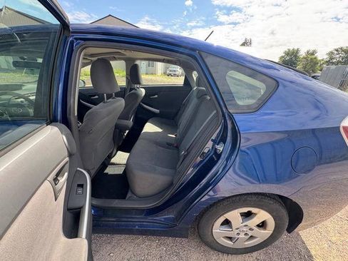 Used 2010 Toyota Prius Three w/ Solar Roof Pkg FWD image 23