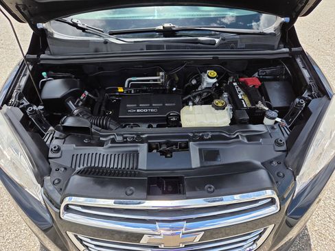 Used 2016 Chevrolet Trax LTZ w/ Midnight Edition FWD image 23