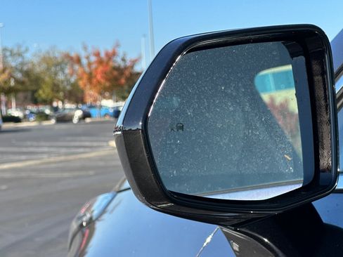 Certified 2023 Cadillac XT4 Luxury image 53