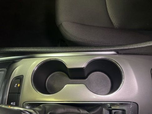 Used 2024 Chevrolet Malibu LT image 25