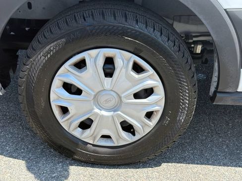 Used 2025 Ford Transit 350 XLT RWD image 11