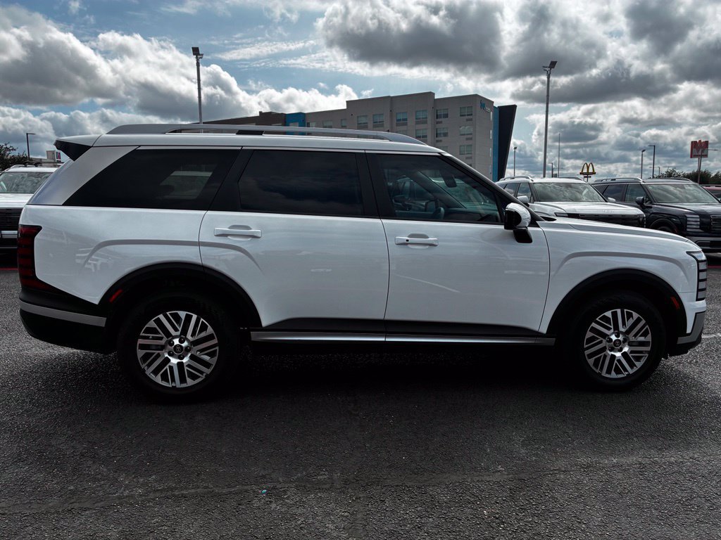 Used 2026 Hyundai Palisade SEL FWD image 6