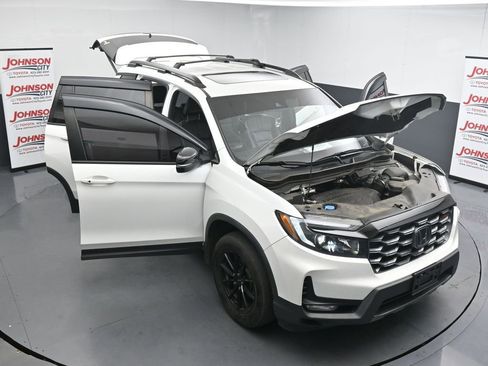 Used 2022 Honda Passport TrailSport image 25