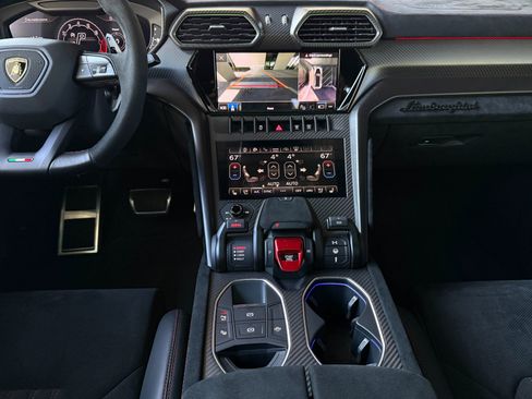 Used 2023 Lamborghini Urus Performante AWD/4WD image 37