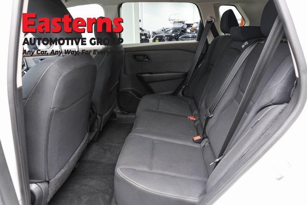 Used 2023 Nissan Rogue S AWD/4WD image 24