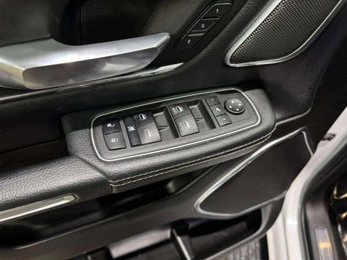 Used 2022 RAM 1500 Laramie image 16