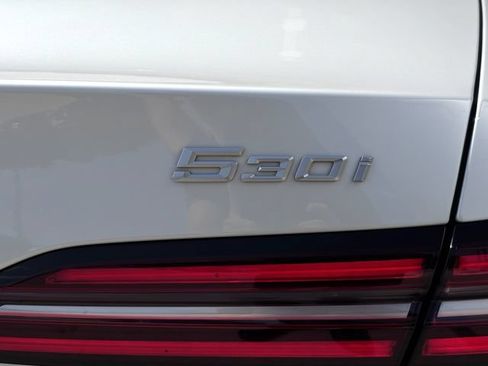 Used 2026 BMW 530i w/ M Sport Package RWD image 26