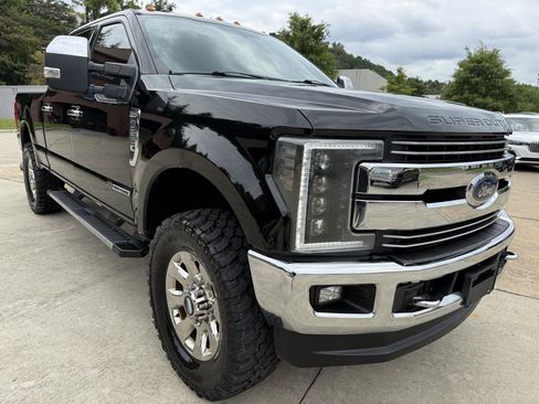 Used 2017 Ford F250 Lariat w/ Chrome Package AWD/4WD image 7