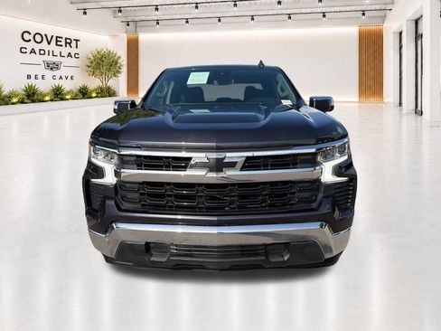 Used 2022 Chevrolet Silverado 1500 LT RWD image 3