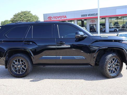 Certified 2025 Toyota Sequoia Platinum AWD/4WD image 2