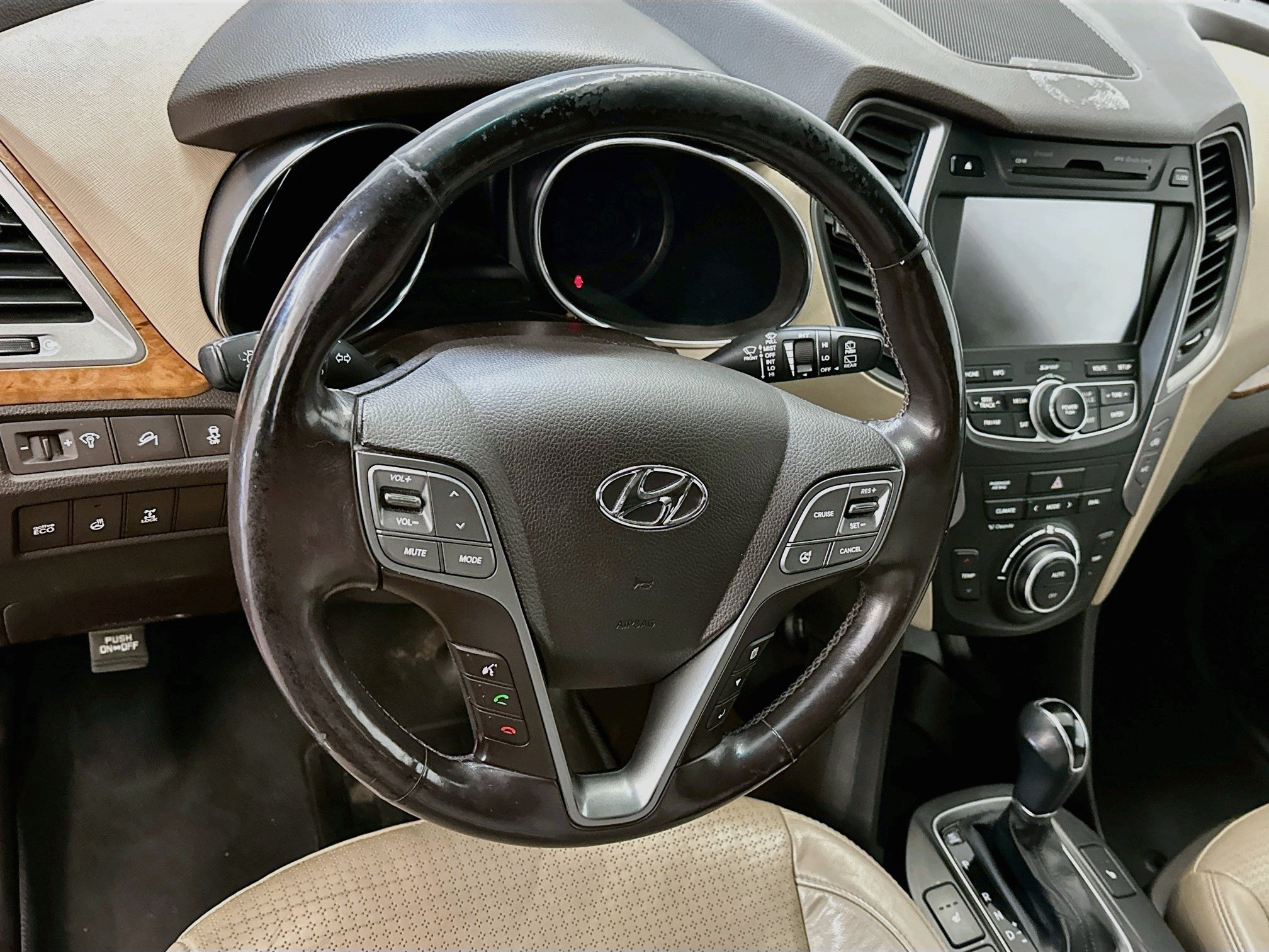 Used 2013 Hyundai Santa Fe Sport 2.0T w/ Technology Pkg AWD/4WD image 18