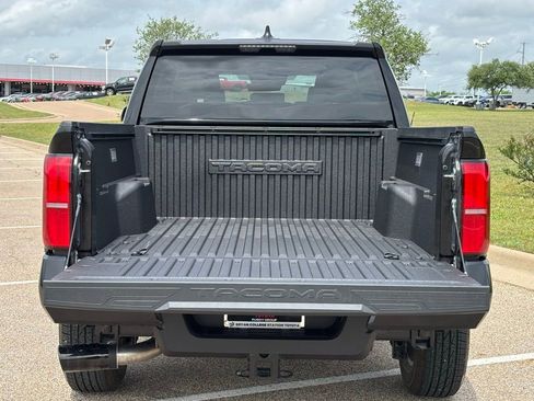 Used 2026 Toyota Tacoma SR5 image 7