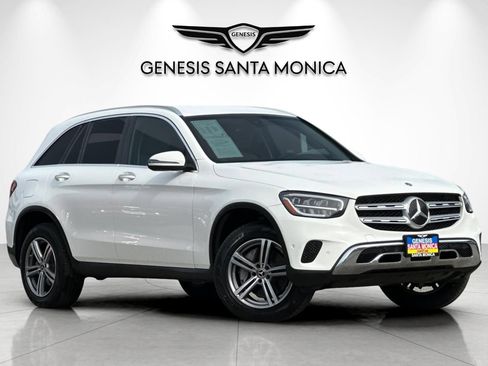 Used 2021 Mercedes-Benz GLC 300 4MATIC image 2