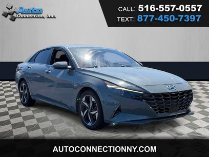 Used 2022 Hyundai Elantra SEL w/ Convenience + Premium Package