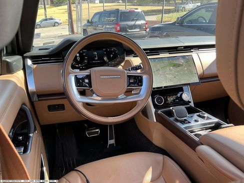 Used 2023 Land Rover Range Rover SE AWD/4WD image 12