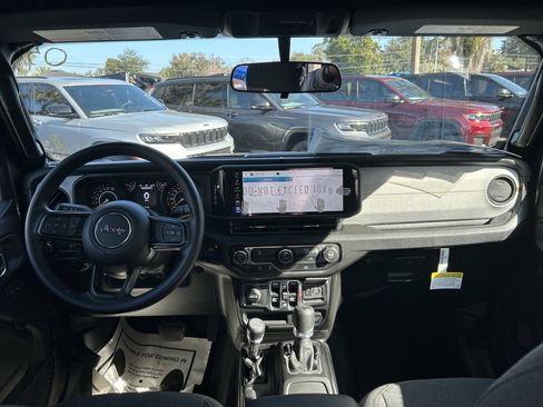 New 2026 Jeep Gladiator Sport image 35