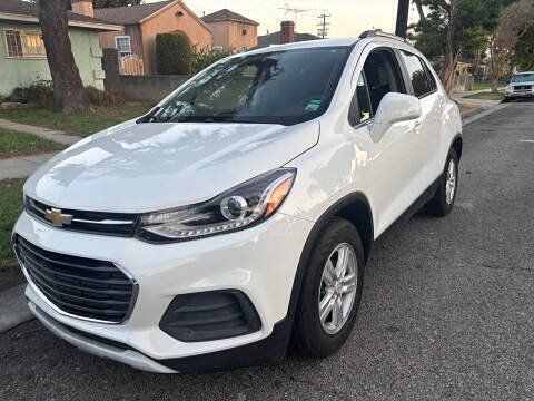 Used 2017 Chevrolet Trax LT FWD image 2