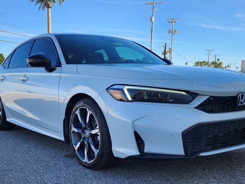 Certified 2025 Honda Civic Sport Touring image 3