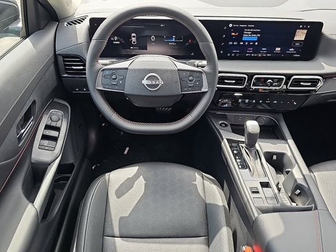 New 2026 Nissan Sentra SR w/ SR Premium Package image 7