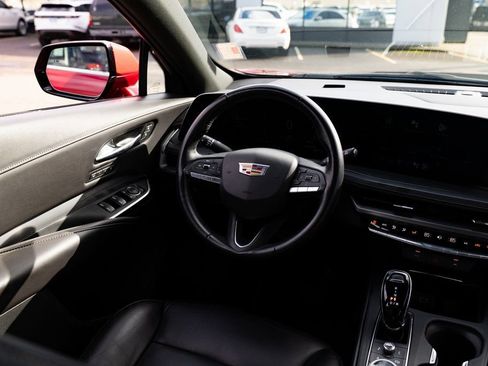 Used 2023 Cadillac XT4 Premium Luxury AWD/4WD image 9
