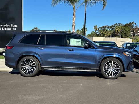 New 2026 Mercedes-Benz GLS 580 GLS 580 image 2