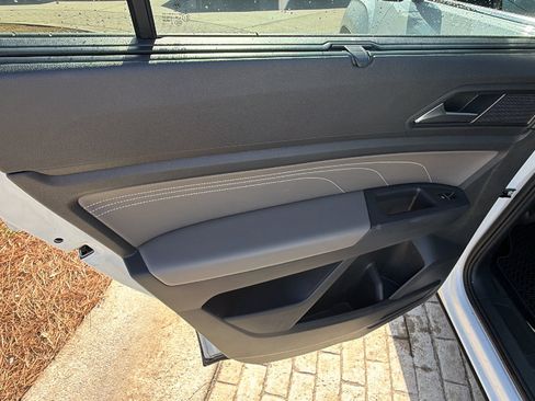 Used 2022 Volkswagen Atlas SE image 23