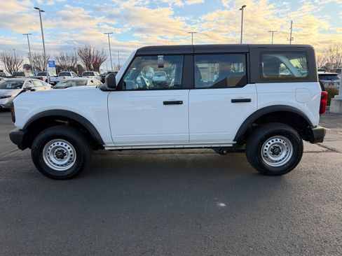 New 2025 Ford Bronco 4-Door image 13