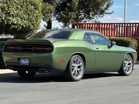 Used 2021 Dodge Challenger GT w/ Driver Convenience Group image 4