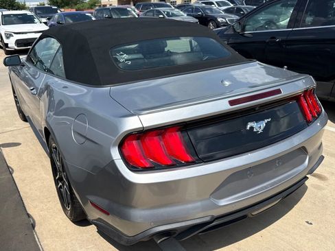 Used 2020 Ford Mustang Premium RWD image 3