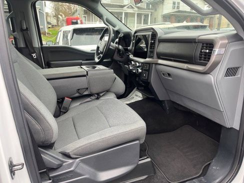 Used 2025 Ford F150 XLT w/ Equipment Group 301A Standard image 21