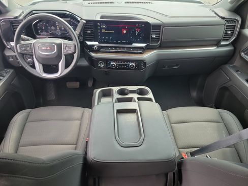 Used 2024 GMC Sierra 1500 Elevation image 12