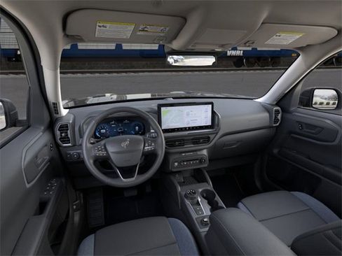 New 2025 Ford Bronco Sport Outer Banks image 8