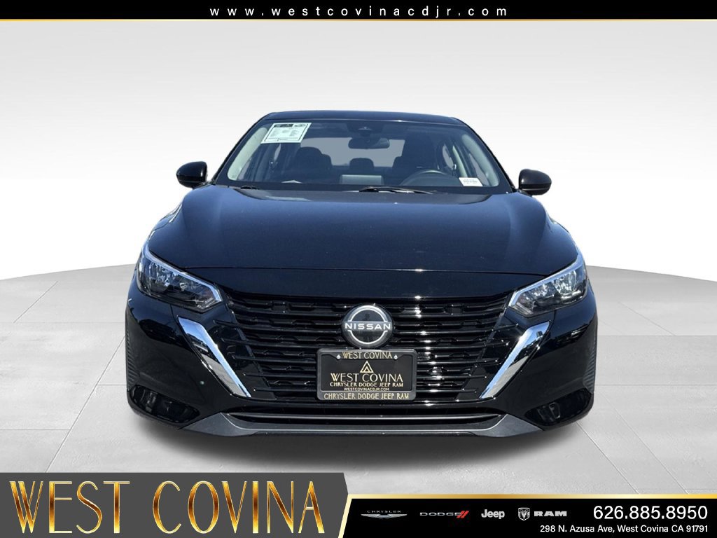 Used 2024 Nissan Sentra SV FWD image 3