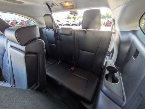 Used 2022 Toyota Highlander XLE image 31