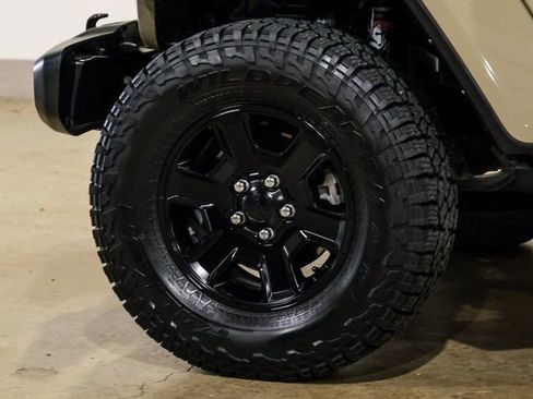 Used 2022 Jeep Gladiator Mojave w/ LED Lighting Group image 7