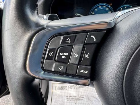 Used 2016 Jaguar XF S image 14