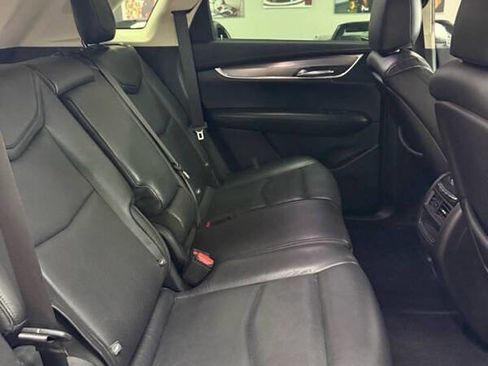 Used 2019 Cadillac XT5 Premium Luxury image 10