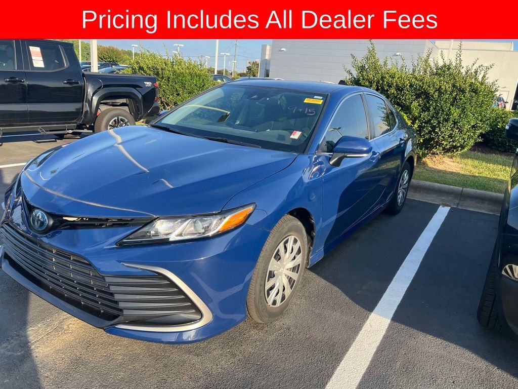 Used 2024 Toyota Camry LE w/ Cold Weather Package FWD image 19